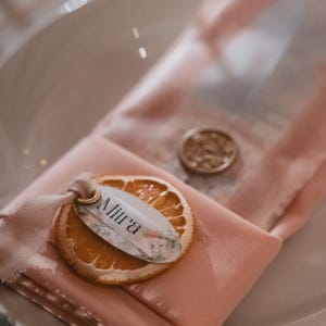 Personalisierte Tischkarten zum Aufstellen