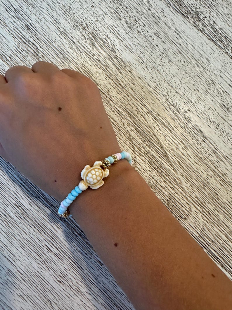 Seaside Pearl Stretch Bracelet main image 0
