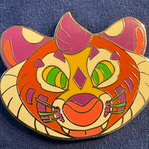 Hypno tiger Enamel pin