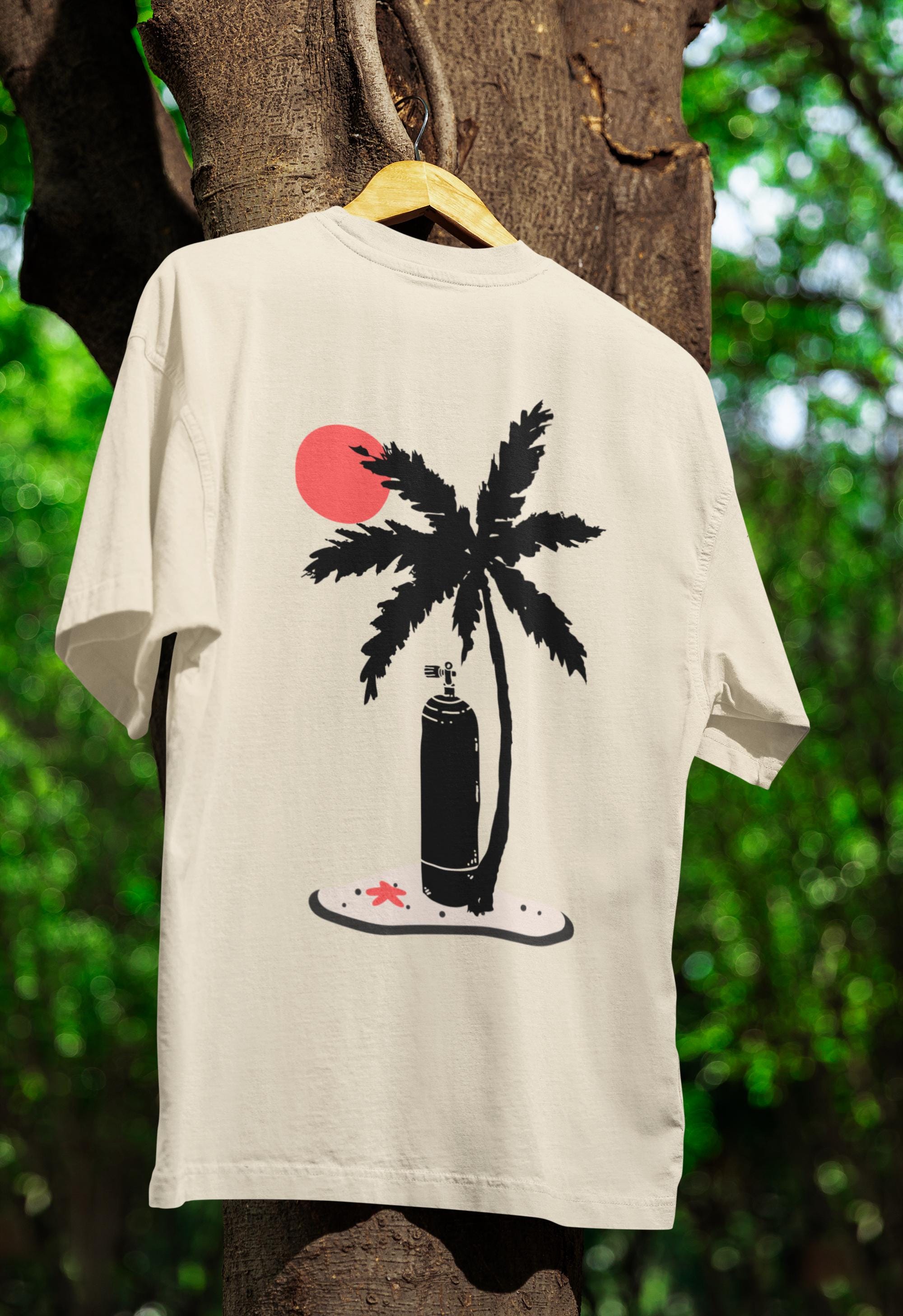 Scuba Diving Shirt Retro Scuba Tank Back Print Tshirt Comfort Colors Oversized Heavyweight Soft Cotton T-Shirt Gift for Scuba Diver