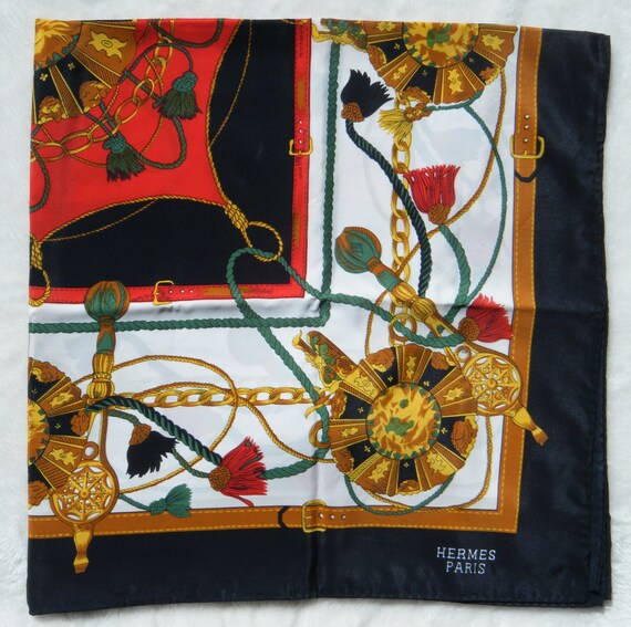 Classic 80s Hermes Scarf Wrap Large - 34" (86cm) … - image 4