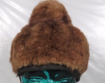 Vintage 1960s Tuscan Lamb Fur Wool Ski Hat Made in Italy for  display picture 1
