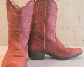 rose color boots