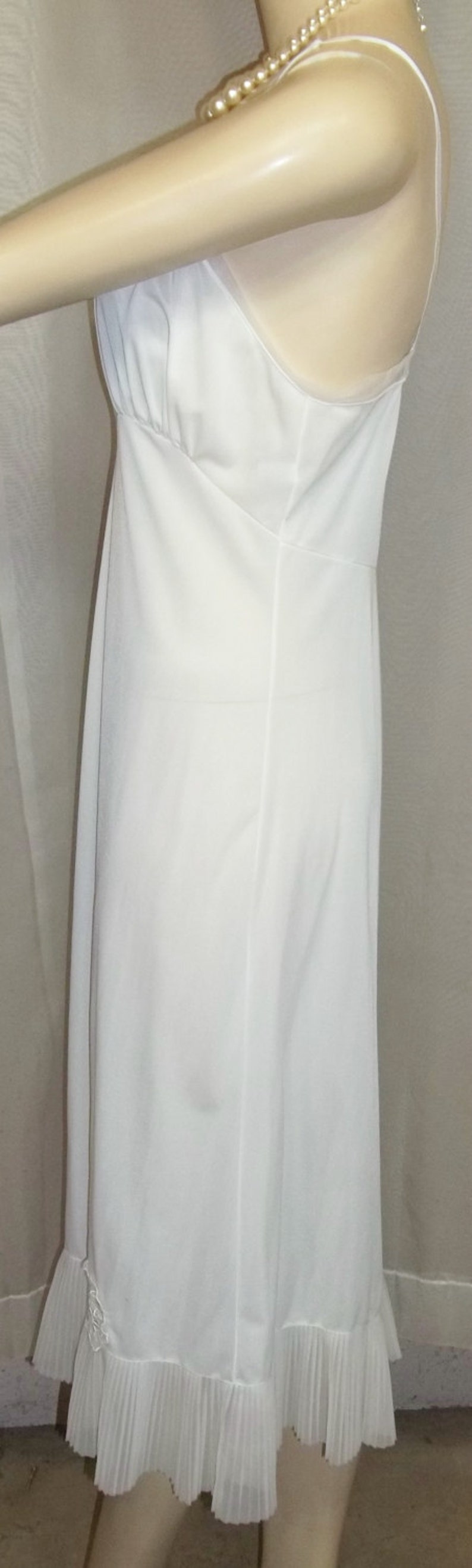 Vintage Kickernick Crystal Pleat Nylon Full Slip 36 White Accordian Accordion