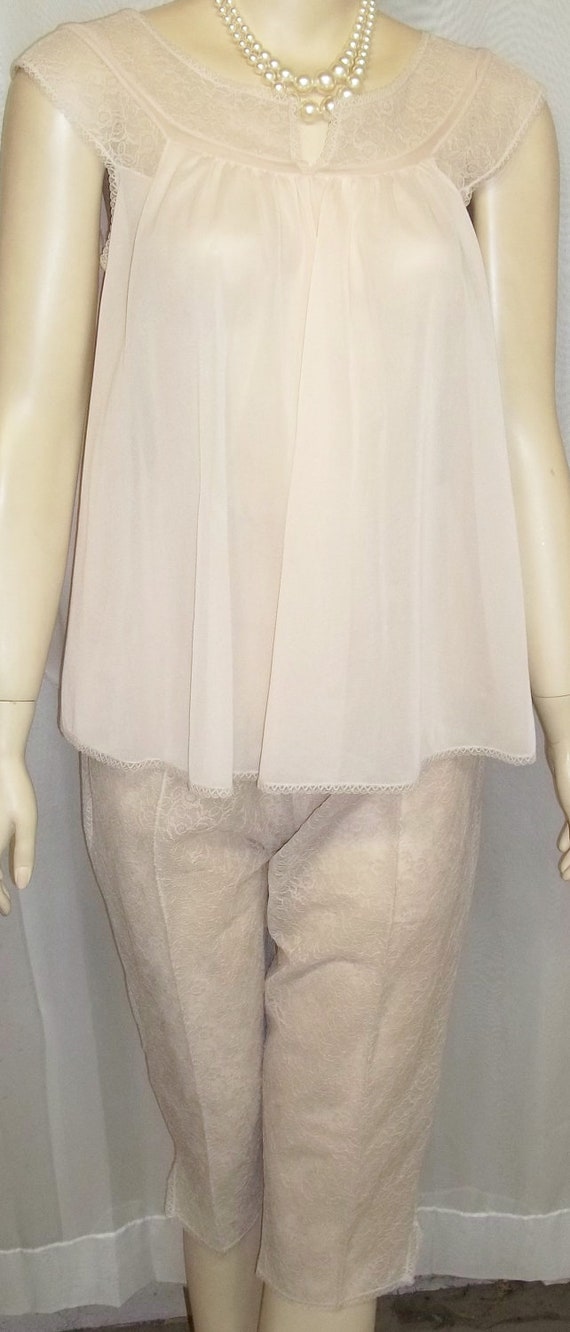 Vintage Nylon Lace Capri Pajama Lounge Set Sheer Lace… Gem