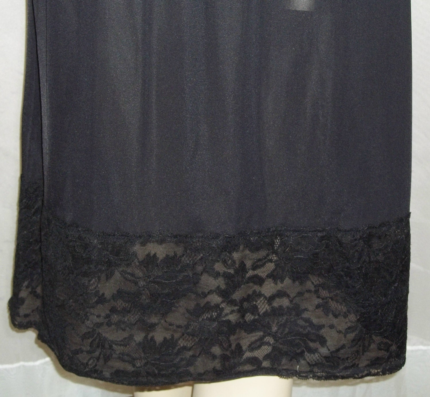 Vintage Vanity Fair Black Half Slip Nylon Lace Medium Tall - Etsy