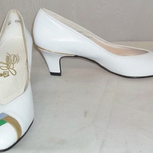 Vintage 1960&#39;s Johansen White Leather Shoes Heels Pumps 6 A