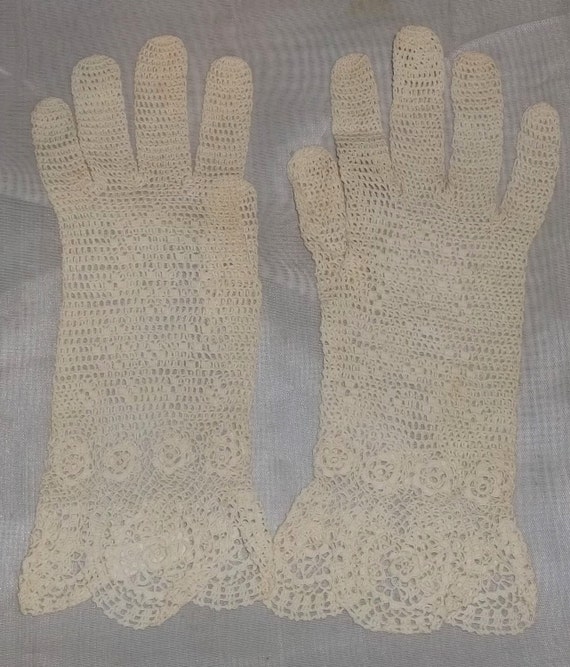 Vintage Ecru Crocheted Lace Gloves Hand Made Large