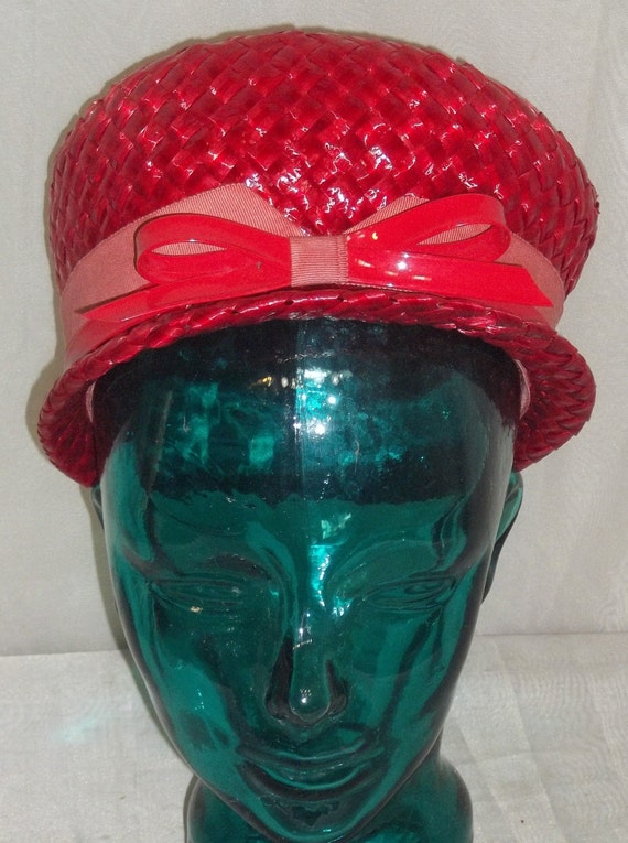 Vintage Red Straw Raffia Shiny Bucket Hat