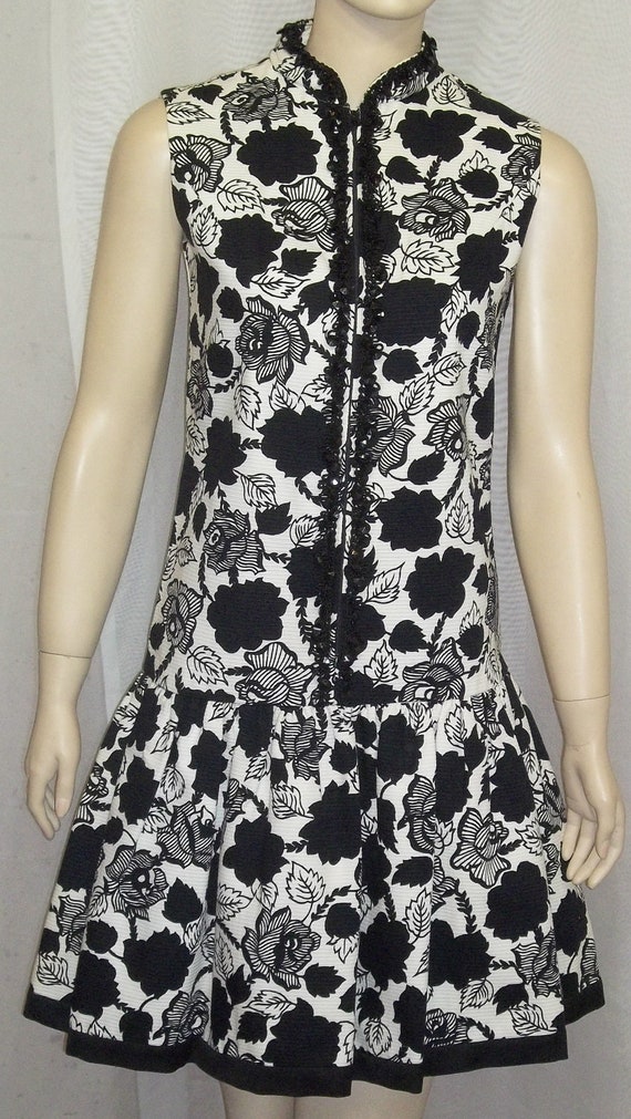 Vintage Floral 1960's Mad Men Mini Dress Mod Retr… - image 2