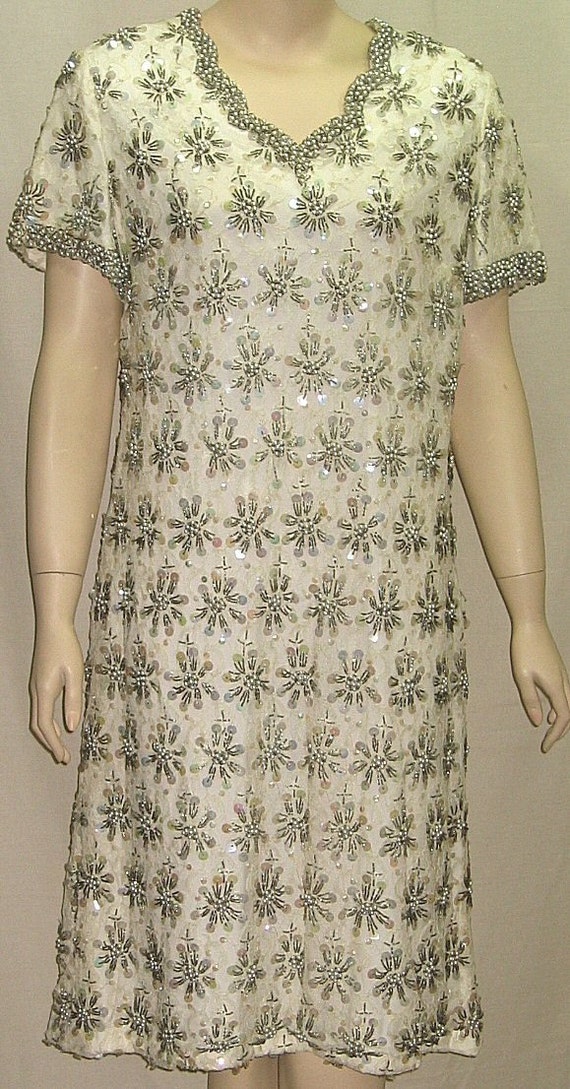 Vintage 1950's Glass Beaded Sheath Dress Medium/L… - image 2