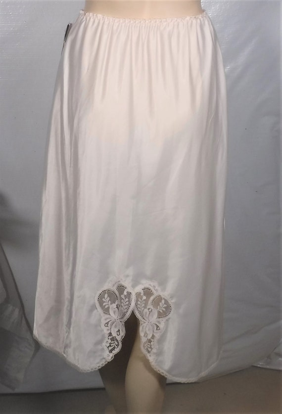 Vintage Deadstock Wonder Maid Non Cling Half Slip… - image 4