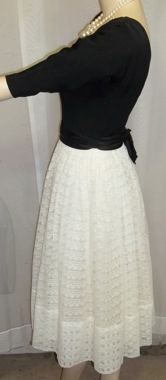 Vintage 1950s Black White Full Circle Lace Dress … - image 3