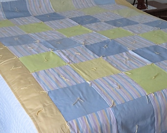 vintage hand tied quilt coverlet, yellow blue pastel colors, all cotton, 82 L 58 W inches, hand made, cottage chic, country home, bedding