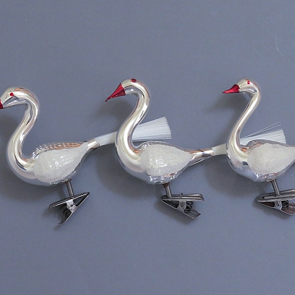 One clip-on glass swan ornament, Czechoslovakia, silver swan ornament, white mica wings, spun glass tail, NOS, glass  Christmas ornament