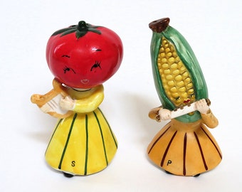 Vintage NAPCO Anthropomorphic Salt & Pepper Shakers, Corn and Tomato heads, good condition, collectibles, kitchen and dining, rare, 1960s