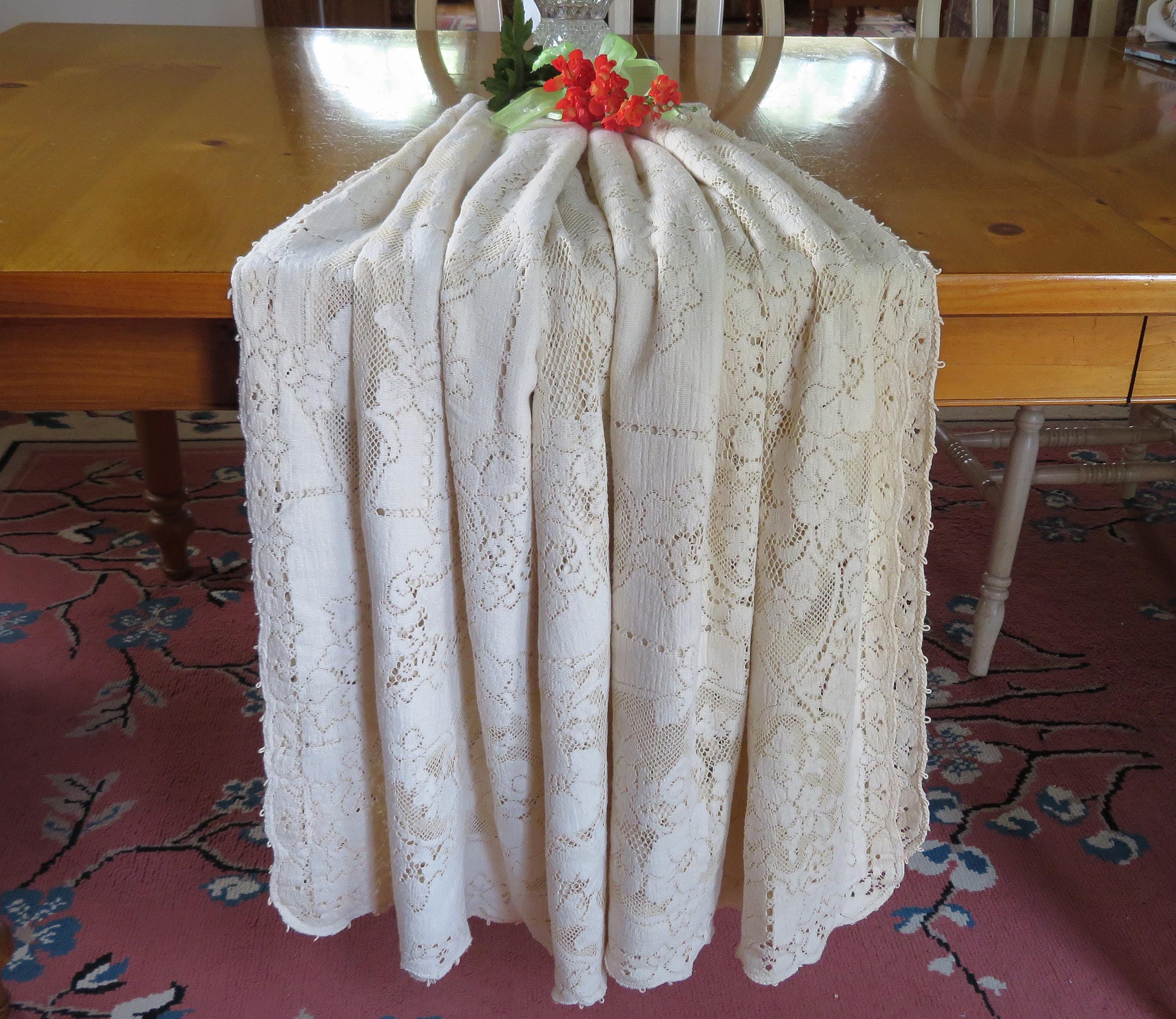 1940s Quaker Lace Tablecloth no. 4200, ecru white, 54" x 84" oblong, cotton/rayon, Quaker Gala Lace Cloth, picot loops, vintage tablecloths