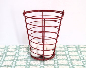 vintage egg basket, red painted wire, 10" plus handle, kitchen decor, kitchen storage, kitchen basket, farmhouse, metal egg baskets