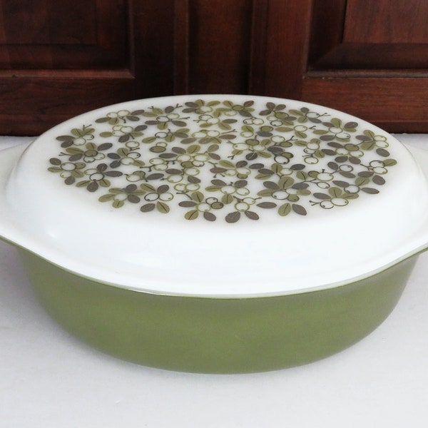 Pyrex oval casserole with lid Verde Olive Pattern 045, 2.1/5 QT Casserole dishes, home and living, kitchen & dining, cookware, vintage Pyrex