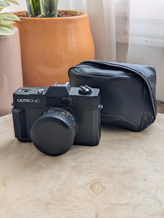 Vintage Ultronic Film Camera – Retro Point & Shoot W/ Case