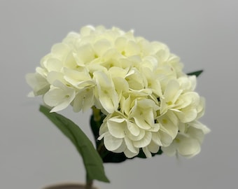 Elfenbensvit konstgjord hortensia med stjälk