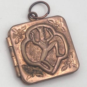 Vintage 40s Girl Scouts Brownie Picture Locket Pendant Rose Gold Tone Dancing Pixie Flowers