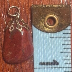 Vintage 80s Red Jasper Eggplant Charm Pendant Brick Red Marbling Silver Tone image 2