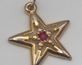 Vintage 80s Fluorescent Spinel Pentagram Pendant Yellow Gold Tone Five Pointed Star Signed JJI