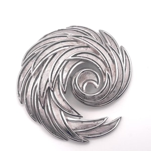 Vintage 60s Trifari Spiral Brooch Feathered Silver Tone Swirl 3-D