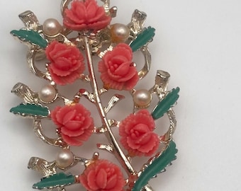 Vintage 50s Coral and Pearls Brooch Yellow Gold Tone Simulated Coral Roses Simulated Pearls Green Enamel Leaves Flowers