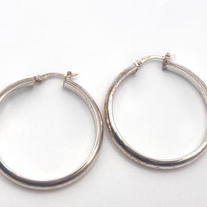 90s 925 Hoop Earrings Sterling Silver Hollow Lightweight Medium Prongs Pierced Signed JCM
