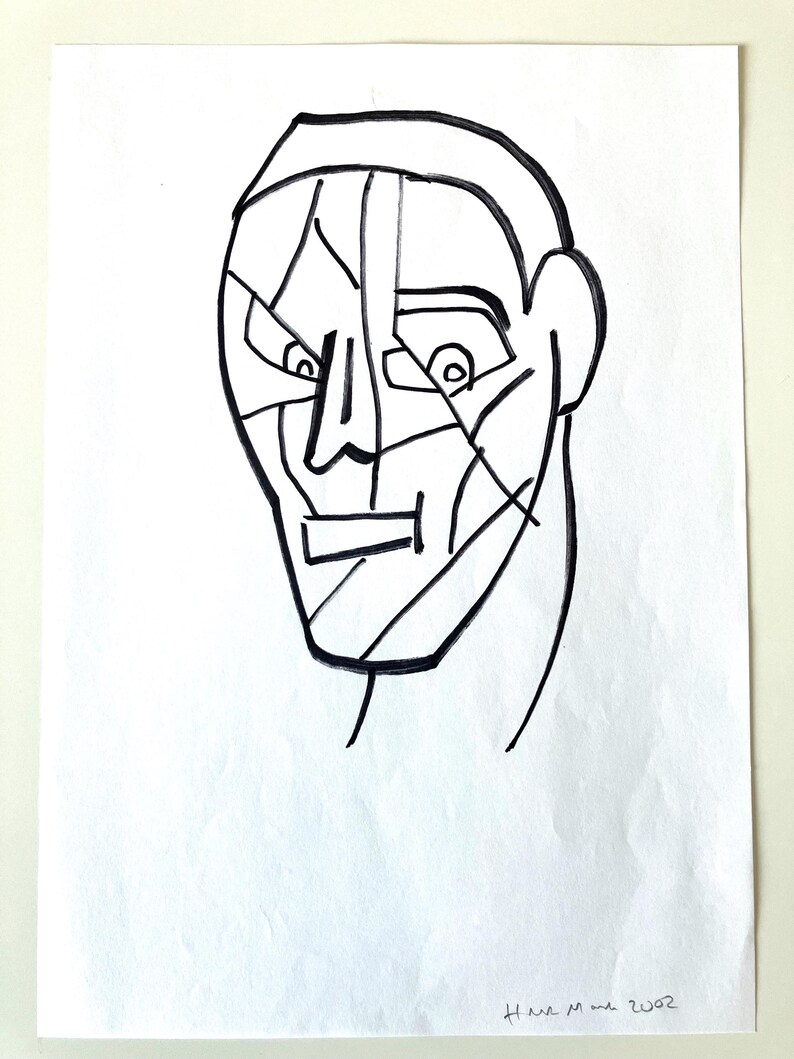 Puede incluir: Dibujo en blanco y negro de una cara. La cara est&aacute; dibujada en un estilo estilizado y abstracto con l&iacute;neas y formas. El dibujo est&aacute; firmado "Hamm 2002" en la esquina inferior derecha.