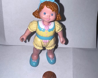 Fisher Price Loving Family Dream-poppenhuis Verjaardagsmeisje in geelrood haar 1994