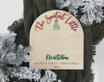 Baby Mistletoes Sign: Christmas Craft Footprint and Handprint Sign