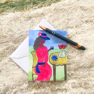 Tarjeta de felicitación: Mujer afroamericana tomando el té en el jardín / Para el Día de la Madre o cualquier ocasión / Tarjeta de arte moderno / Interior en blanco