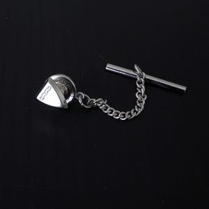 VINTAGE TIE Tack from 1960s New Silver Tone Tie Pin Hickok USA Men’s Jewelry Shield Shape Tie Tack Stylized Mustache Chain Mid Century Men's