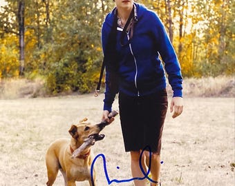 Michelle Williams original autographed photo - framed