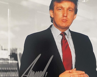 ドナルド・トランプ大統領のサイン入りオリジナル写真 - 額入り - Etsy ドナルド・トランプ大統領のサイン入りオリジナル写真 - 額入り - Etsy