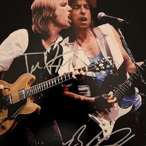 Traveling Wilburys original autographed photo - framed