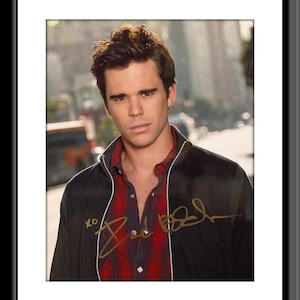 New Girl David Walton Original Autographed Photo - framed