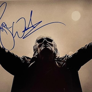 Pink Floyd Roger Waters original autographed photo  - framed