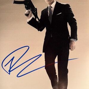 James Bond 007 Daniel Craig original autographed photo - framed