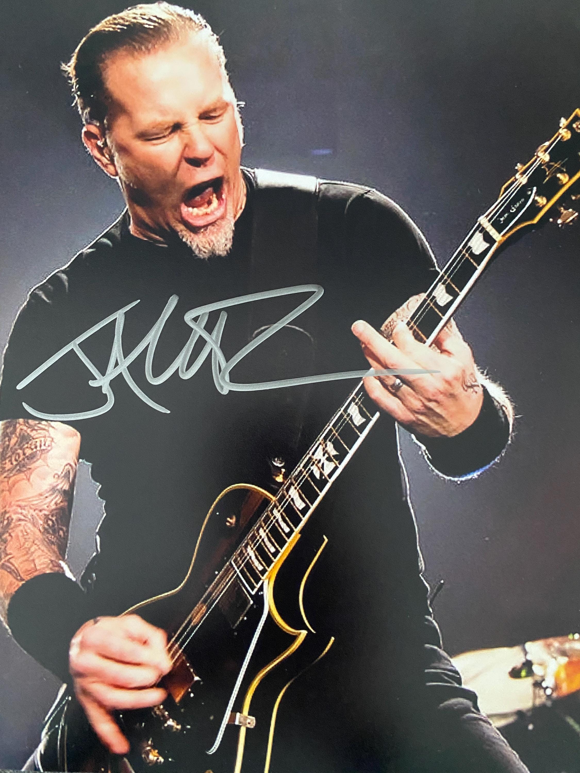 Metallica James Hetfield original autographed photo - framed