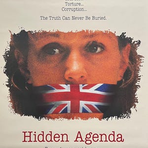 Cartel original de la película Agenda oculta de 1990