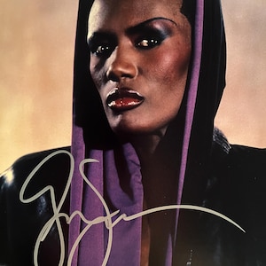 James Bond A View to a Kill Grace Jones original autographed photo - framed