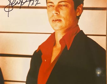 The Usual Suspects Benicio del Toro original autographed photo - framed
