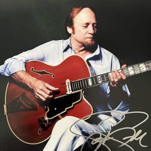 Crosby, Stills and Nash Stephen Stills original autographed photo - framed