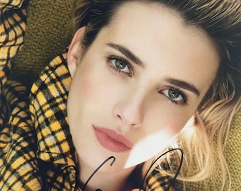 Emma Roberts original autographed photo  - framed
