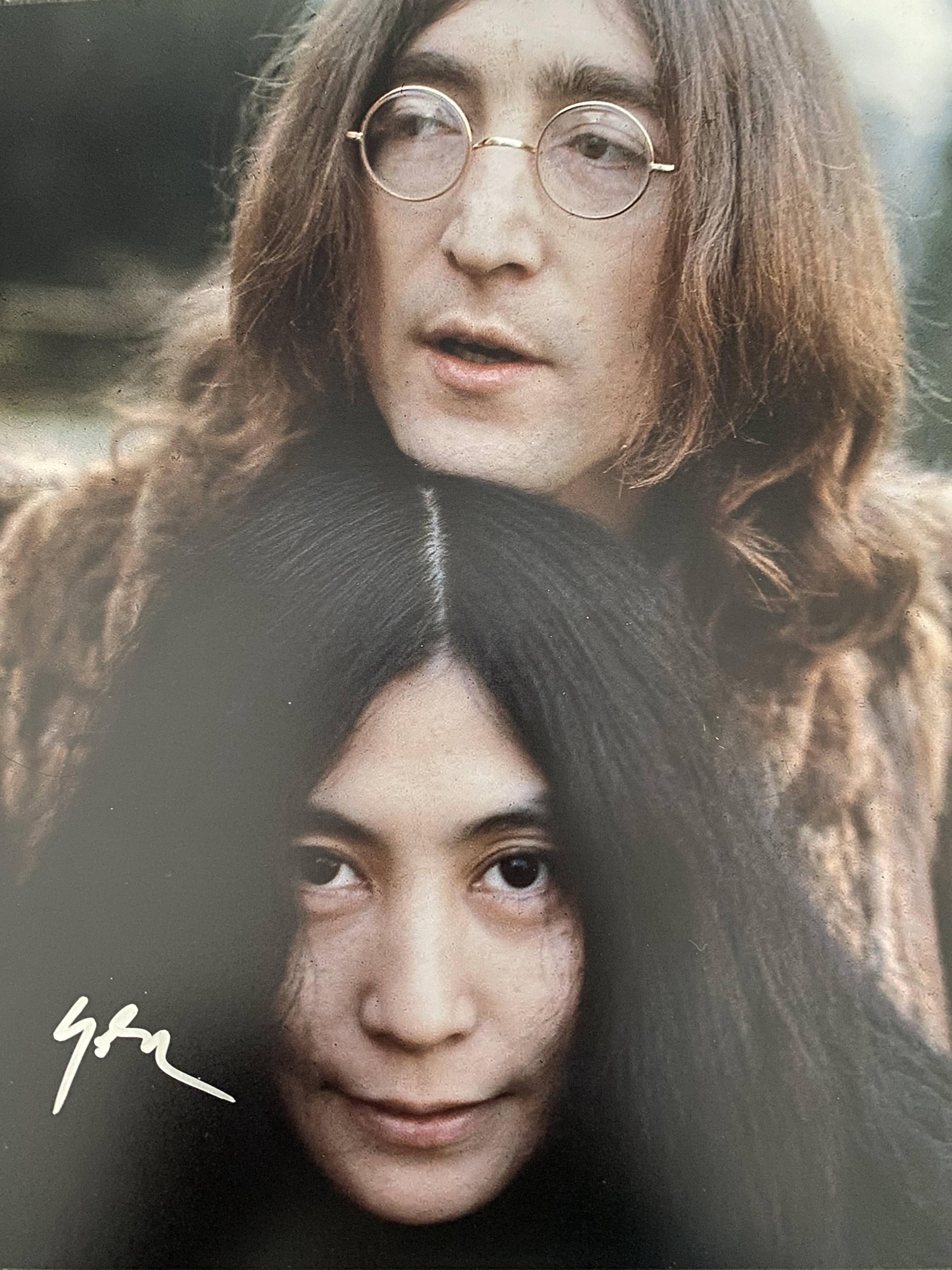 オノ・ヨーコのオリジナルサイン入り写真 - 額入り - Etsy 日本