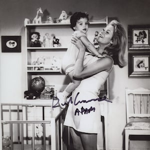 Bewitched David Lawrence original autographed photo - framed
